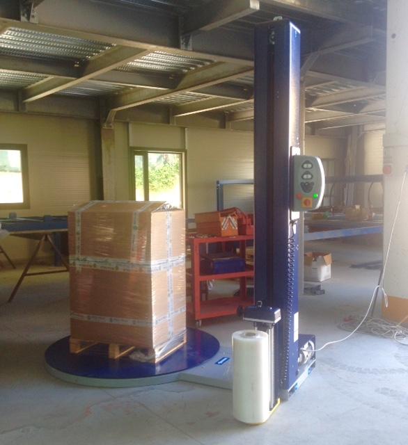 ECO CLEAN.jpg Fasciapallet Ecoplat - Lavanderia industriale - Curti (BN)